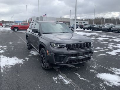 New 2026 Jeep Grand Cherokee Laredo