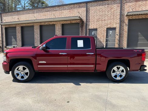 Used 2017 Chevrolet Silverado 1500 High Country image 3