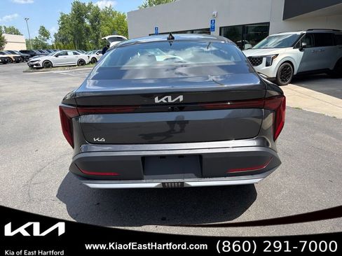 New 2026 Kia K4 FWD image 9
