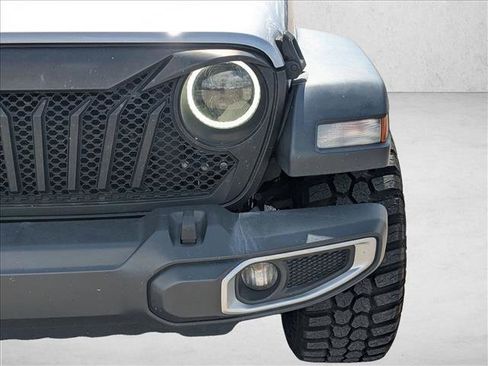 Used 2018 Jeep Wrangler Unlimited Sport S AWD/4WD image 9