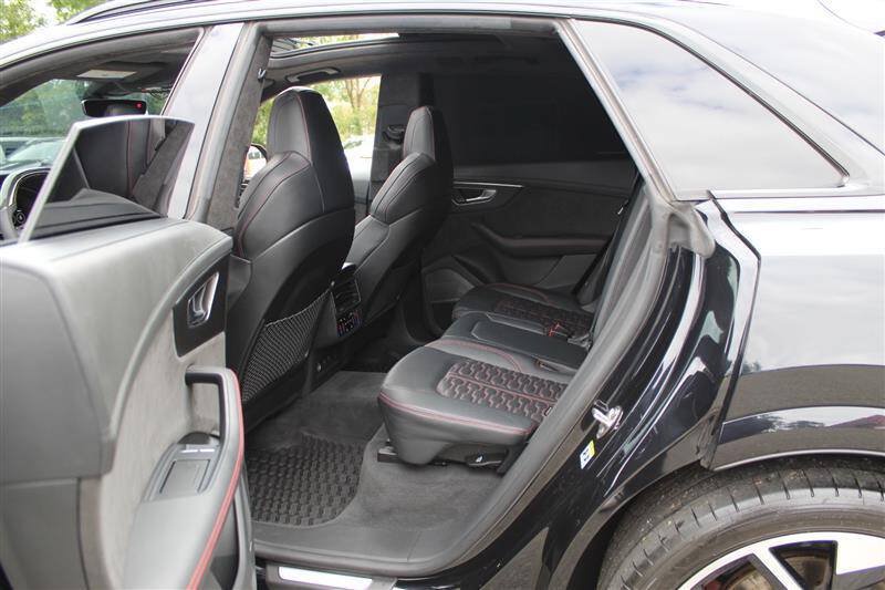 Used 2021 Audi RS Q8 AWD/4WD image 22