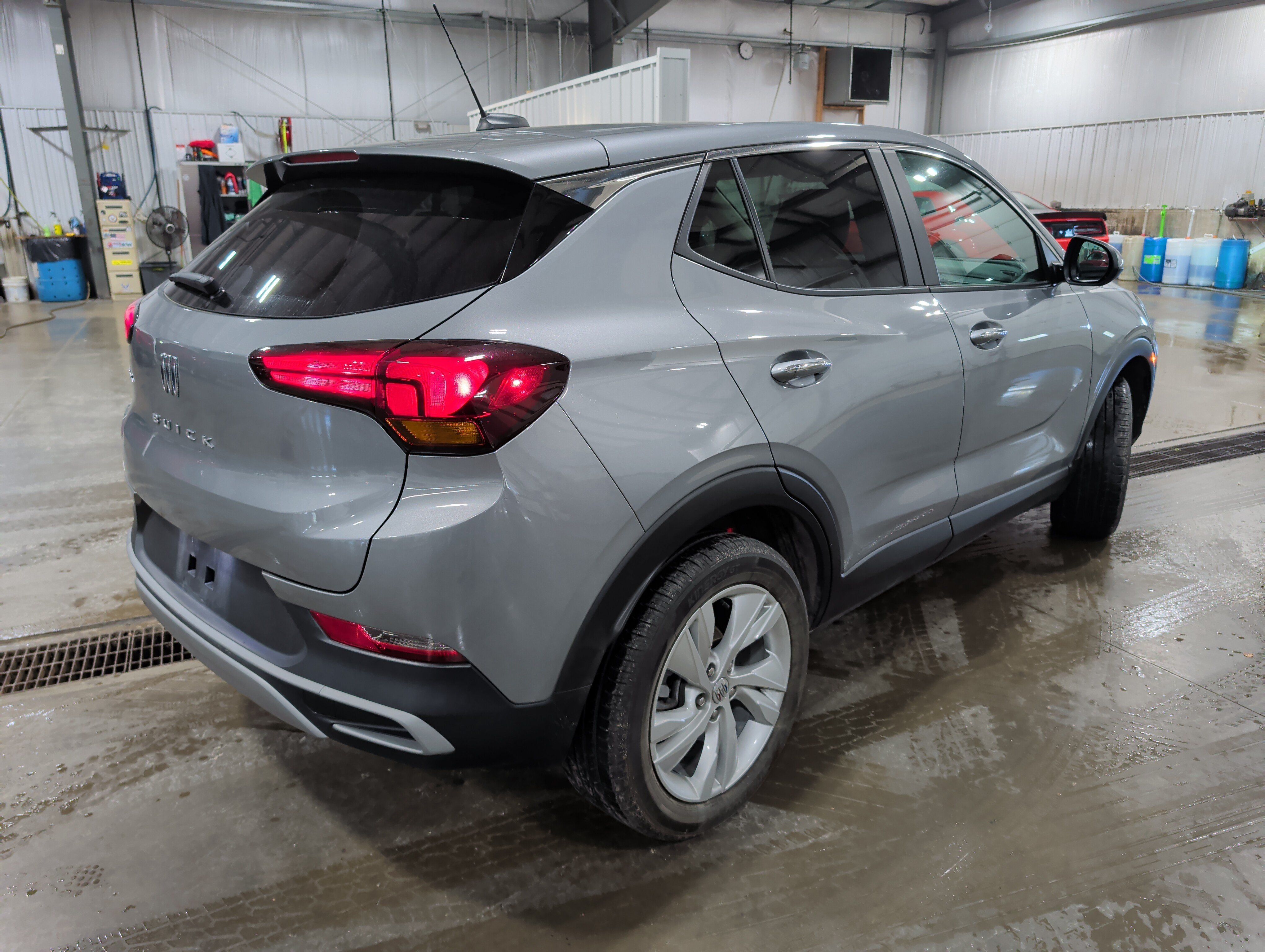 Used 2024 Buick Encore GX Preferred AWD/4WD image 3