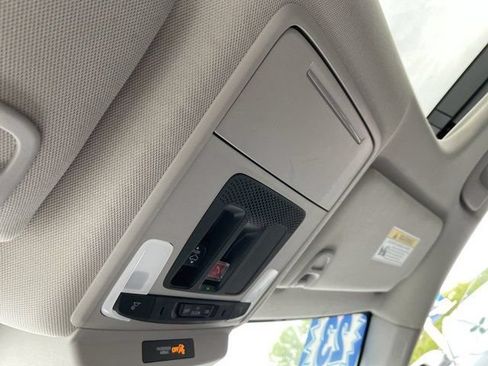 Used 2023 Honda Accord Touring image 15