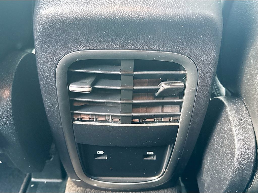 Used 2019 Lincoln MKC Premiere FWD image 25