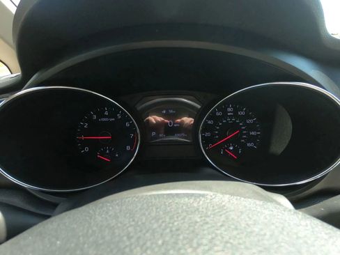 Used 2019 Kia Sedona L image 14