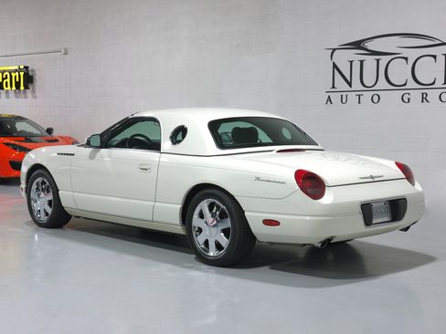 Used 2002 Ford Thunderbird image 22