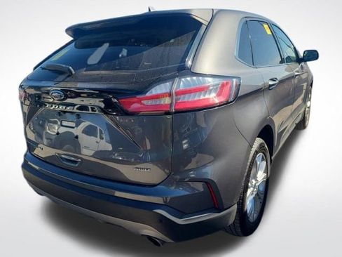 Used 2022 Ford Edge Titanium image 4