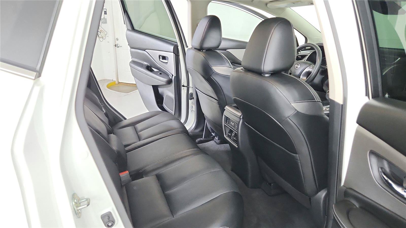 Used 2024 Nissan Murano SL FWD image 24