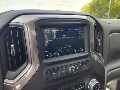 Used 2025 GMC Sierra 1500 Pro w/ Pro Value Package AWD/4WD image 18