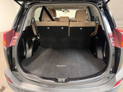 Used 2015 Toyota RAV4 XLE image 15