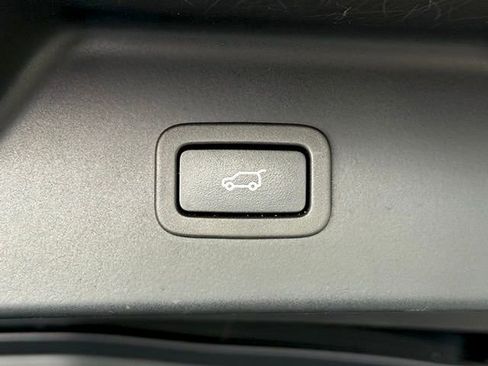 Used 2018 Land Rover Range Rover HSE AWD/4WD image 18