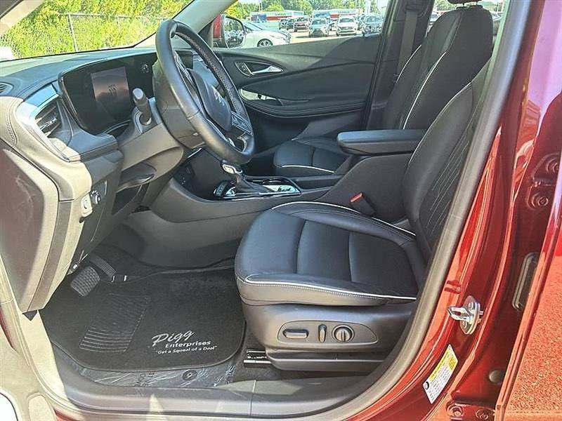 Used 2024 Buick Encore GX Avenir AWD/4WD image 9