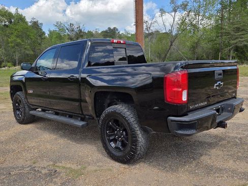 Used 2016 Chevrolet Silverado 1500 LTZ Z71 w/ LTZ Plus Package image 3