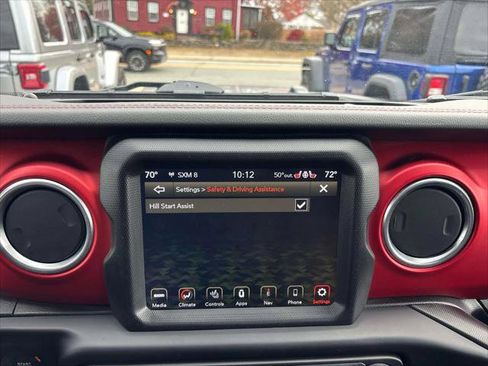 Certified 2020 Jeep Wrangler Unlimited Rubicon w/ Dual Top Group AWD/4WD image 29