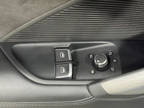 Used 2018 Audi TT 2.0T w/ Technology Package image 21