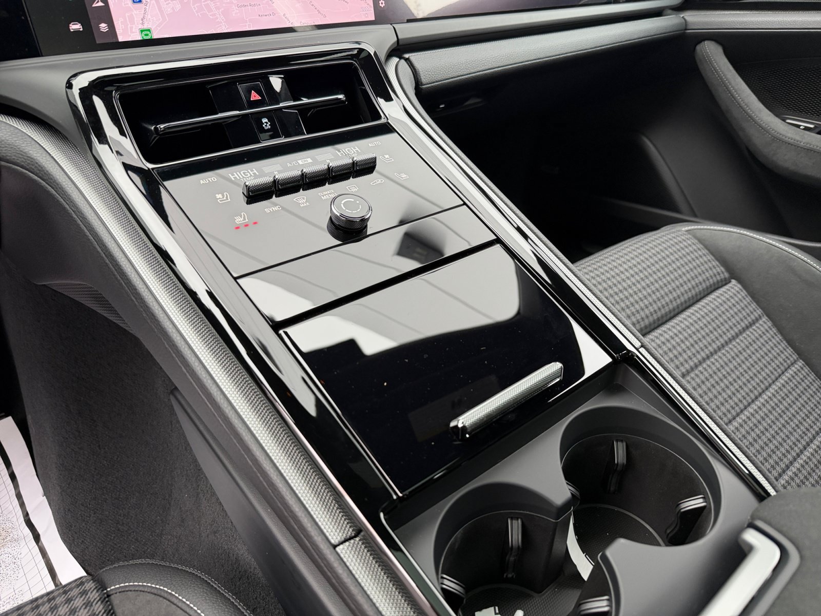 New 2026 Porsche Panamera 4 AWD/4WD image 21
