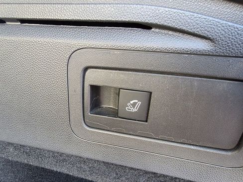 Used 2018 Buick Regal Essence w/ Driver Confidence Package #1 image 34