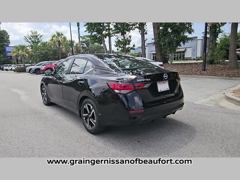 Used 2025 Nissan Sentra SV FWD image 27