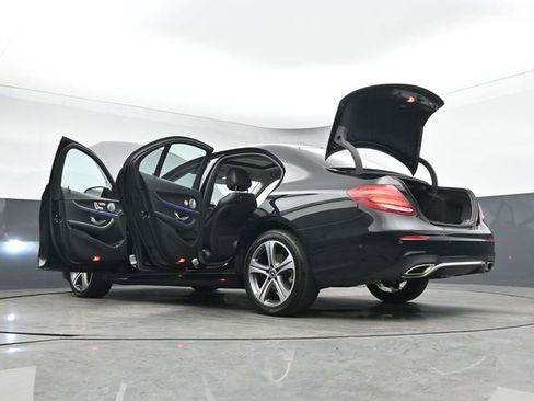 Used 2018 Mercedes-Benz E 300 E 300 image 51