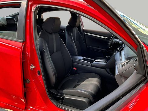Used 2019 Honda Civic Sport image 9