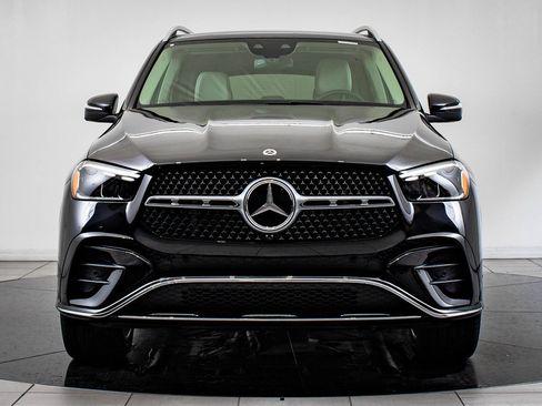 New 2026 Mercedes-Benz GLE 450 GLE 450 image 2