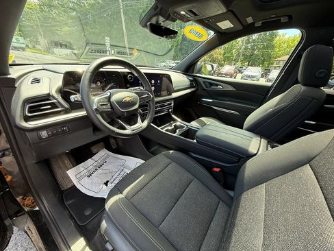 Used 2026 Chevrolet Traverse LT w/ Sun and Wheel Package AWD/4WD image 18
