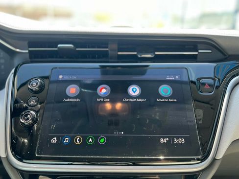 Used 2022 Chevrolet Bolt EUV Premier w/ Sun & Sound Package image 24