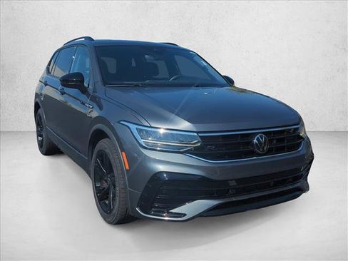 Used 2024 Volkswagen Tiguan SE R-Line FWD image 3