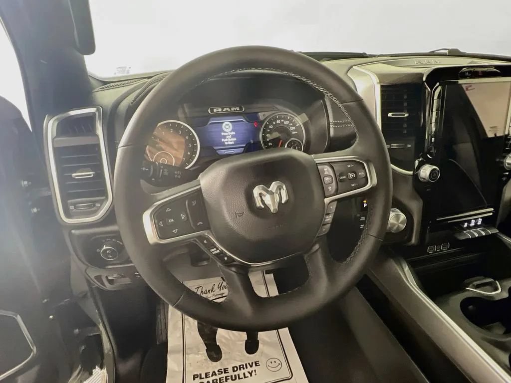 Used 2026 RAM 1500 Laramie AWD/4WD image 12