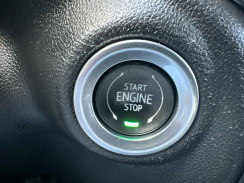 Certified 2021 GMC Sierra 2500 SLT w/ SLT Convenience Package image 22