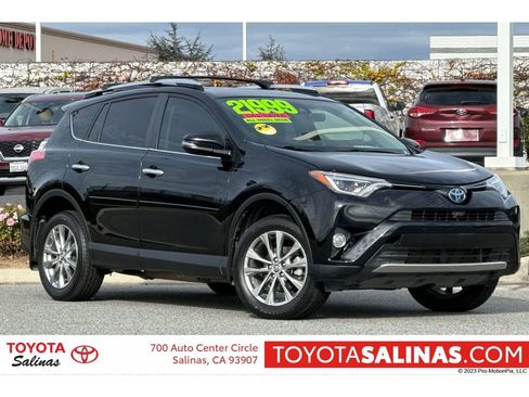 Used 2016 Toyota RAV4 Limited image 1