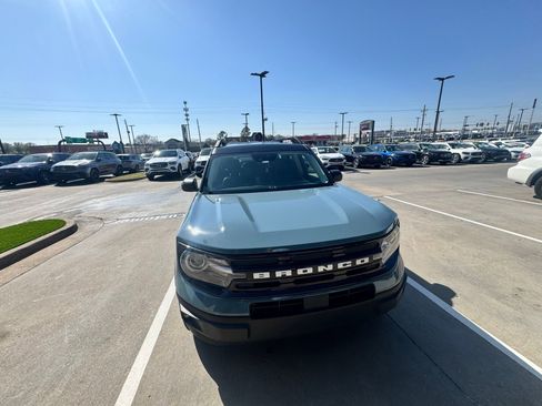 Used 2022 Ford Bronco Sport Outer Banks w/ Tech Package image 3