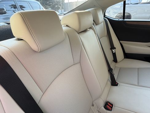 Certified 2023 Lexus ES 350 w/ Premium Package FWD image 41