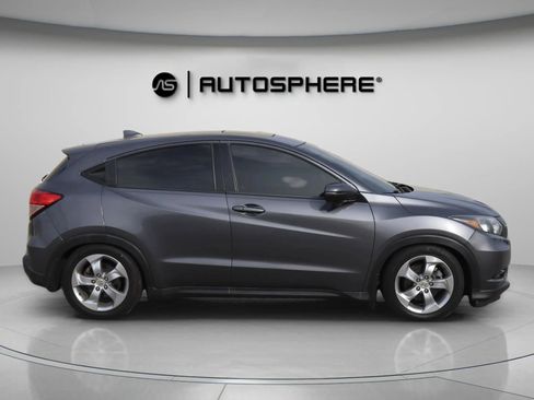 Used 2016 Honda HR-V EX image 11