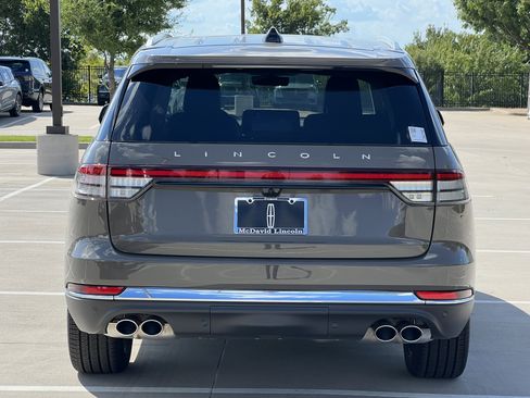 New 2025 Lincoln Aviator Reserve w/ Illumination Package image 8
