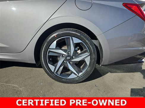 Certified 2023 Hyundai Elantra Limited w/ Preferred Accessory Package image 34