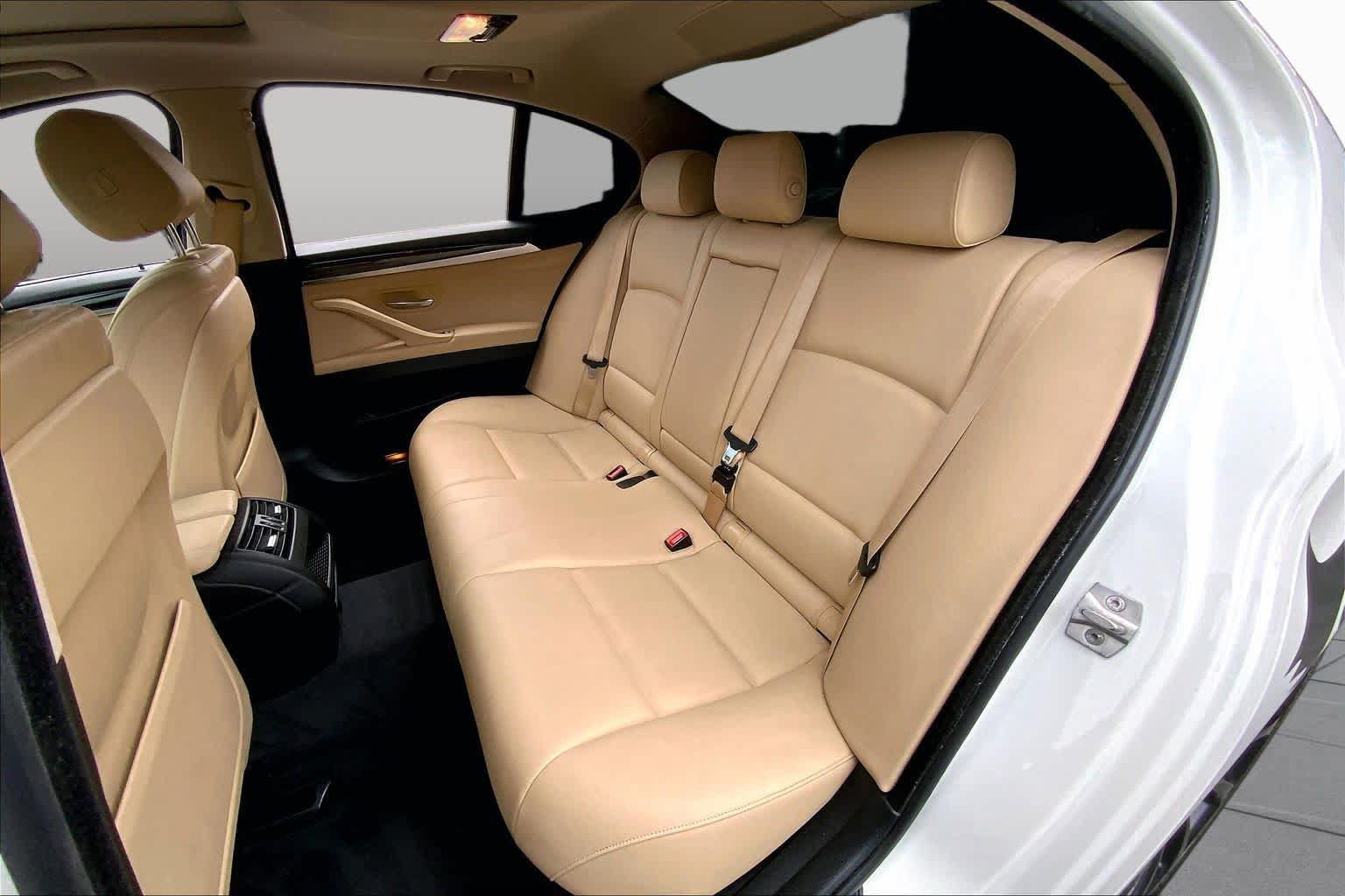 Used 2016 BMW 528i Sedan RWD image 21