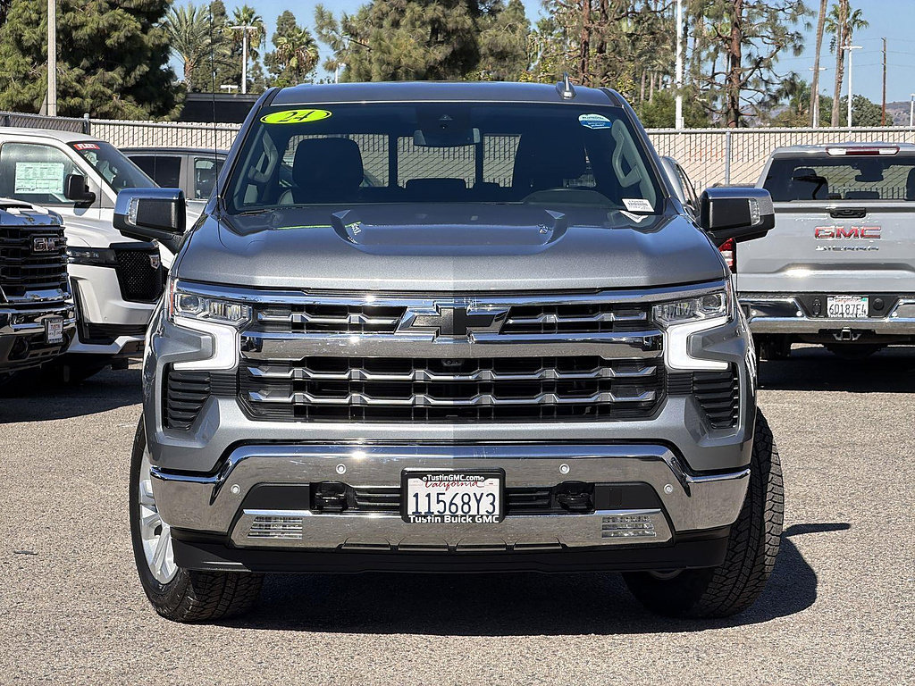 Used 2024 Chevrolet Silverado 1500 LTZ AWD/4WD image 2