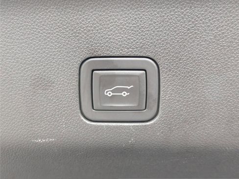 Used 2024 Chevrolet Tahoe LT image 16