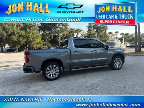 Used 2022 Chevrolet Silverado 1500 High Country w/ Technology Package AWD/4WD image 11