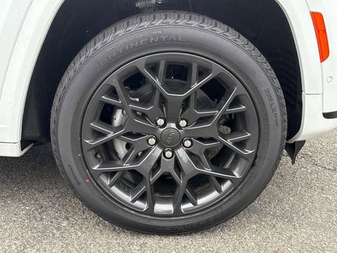 New 2025 Jeep Grand Cherokee L Summit AWD/4WD image 8