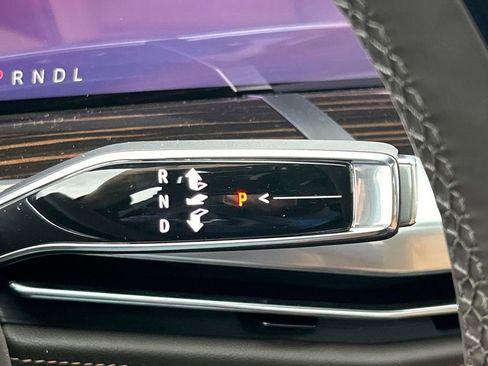 New 2026 Cadillac Escalade Luxury w/ Touring Package image 32