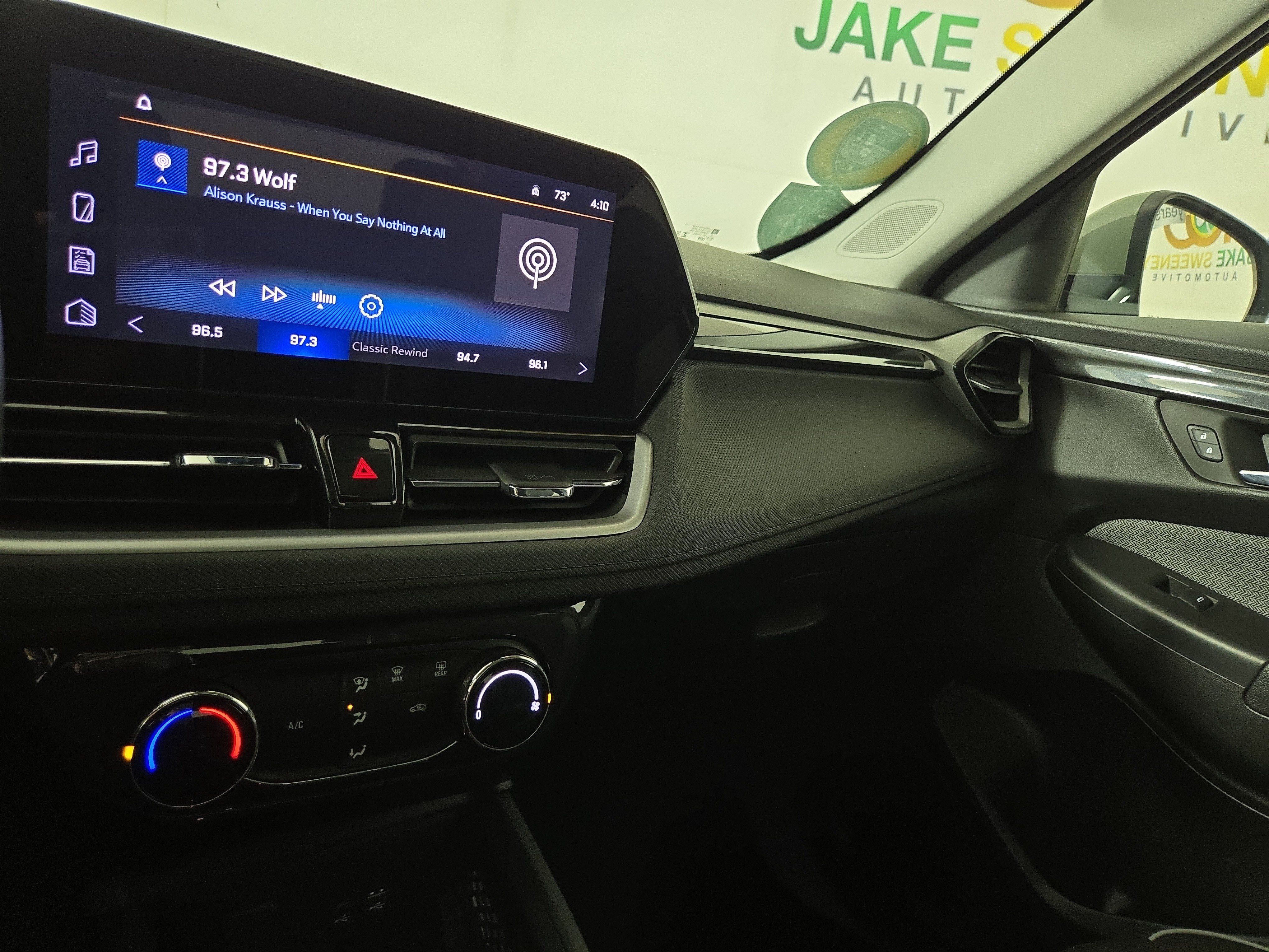Used 2025 Chevrolet TrailBlazer LT FWD image 21