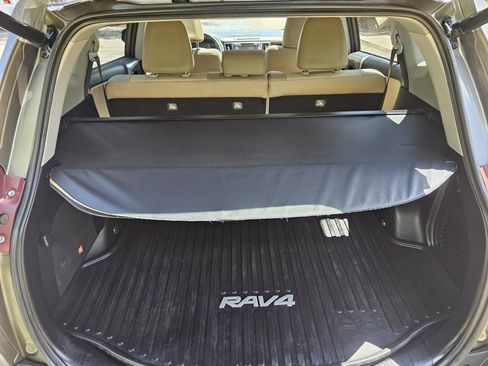 Used 2014 Toyota RAV4 Limited w/ Technology Package AWD/4WD image 35