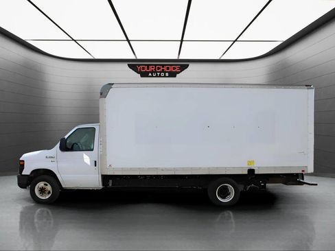 Used 2014 Ford E-350 and Econoline 350 Super Duty image 8