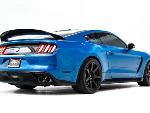Used 2019 Ford Mustang Shelby GT350R w/ GT350R Equipment Group 920A RWD image 4