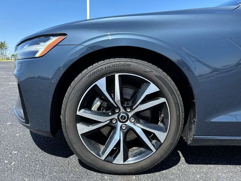 Used 2023 Volvo S60 B5 Core AWD/4WD image 10
