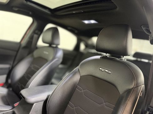 Used 2023 Kia Forte GT-Line w/ GT-Line Premium Package image 17