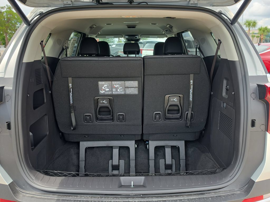 New 2026 Kia Carnival EX FWD image 10