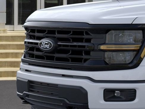 New 2026 Ford F150 XLT w/ XLT Black Appearance Package AWD/4WD image 17
